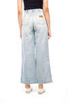 Damskie spodnie jeansowe szerokie WRANGLER WORLD WIDE GREAT FALLS W2H5DD233