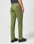 Męskie spodnie proste WRANGLER TEXAS DUSTY OLIVE 112358215