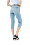 Damskie jeansy WRANGLER CAPRI SUMMER FEELING W28WX786M