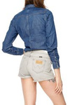 Damskie spodenki WRANGLER BOYFRIEND SHORT ICY GREY W29KRJ28C