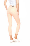 Damskie spodnie jeansowe rurki WRANGLER SKINNY CROP PEACH W28MHL53X