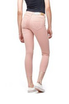 Damskie spodnie jeansowe rurki WRANGLER SKINNY CROP PARADISE PINK W28MJTXLD