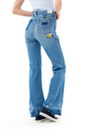 Damskie jeansy dzwony WRANGLER RETRO FLARE COCHELLA W240GN126