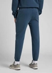 Męskie spodnie zwężane LEE SWEAT PANT MARINE L74LTJ54