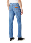 Męskie jeansy proste WRANGLER GREENSBORO LIGHT STRIKE W15QQ148S