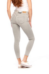 Damskie spodnie jeansowe rurki WRANGLER SKINNY CROP CRYSTAL GREY W28MUL285